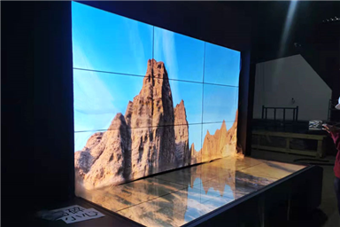 65 -inch 3.5mm stitching screen